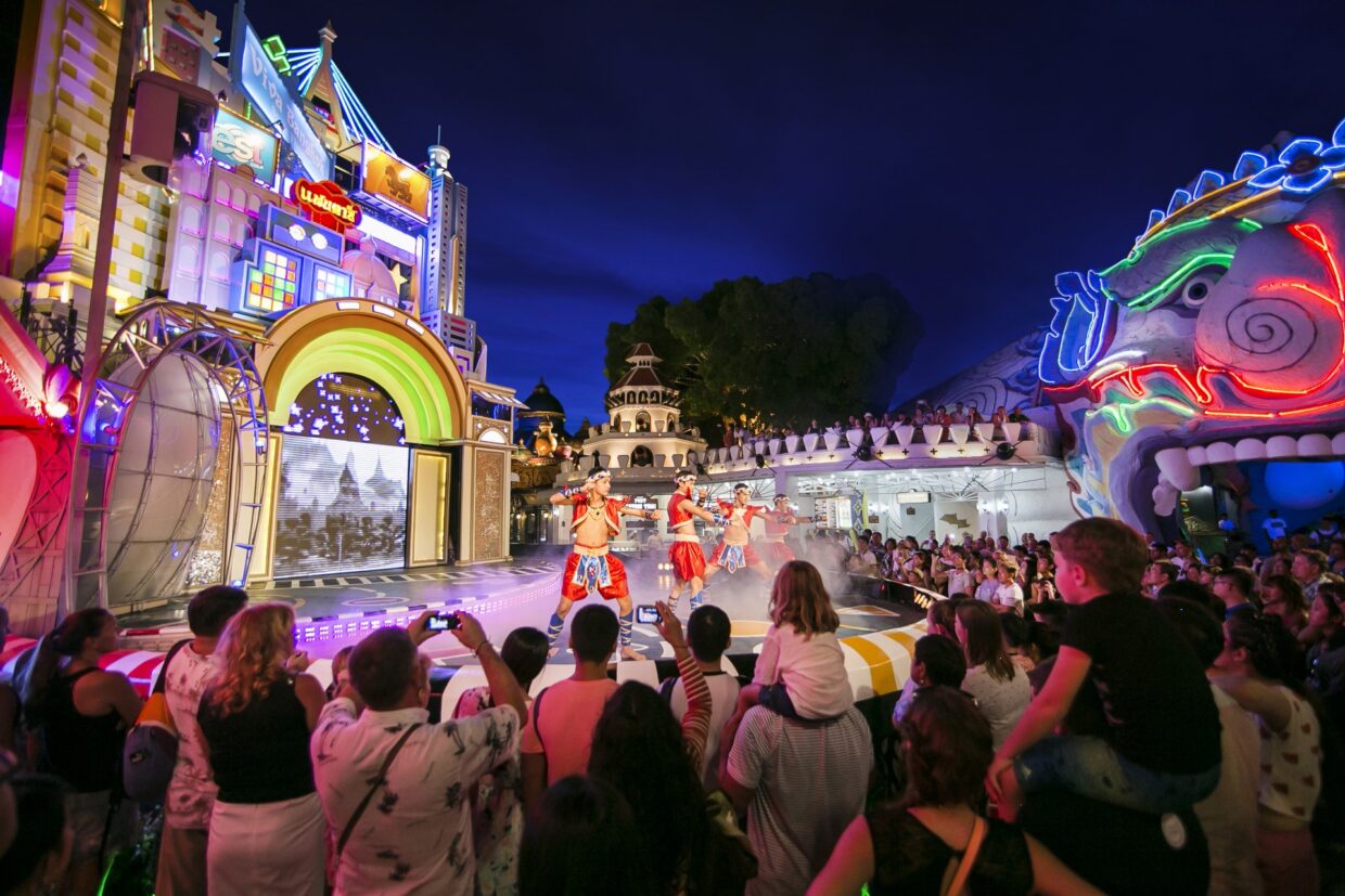 Viva Bangkok Stage Theater 2